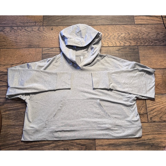 Fabletics Grey Cropped Hoodie Sweatshirt Athleisure Athletic Workout Size L - Picture 6 of 9